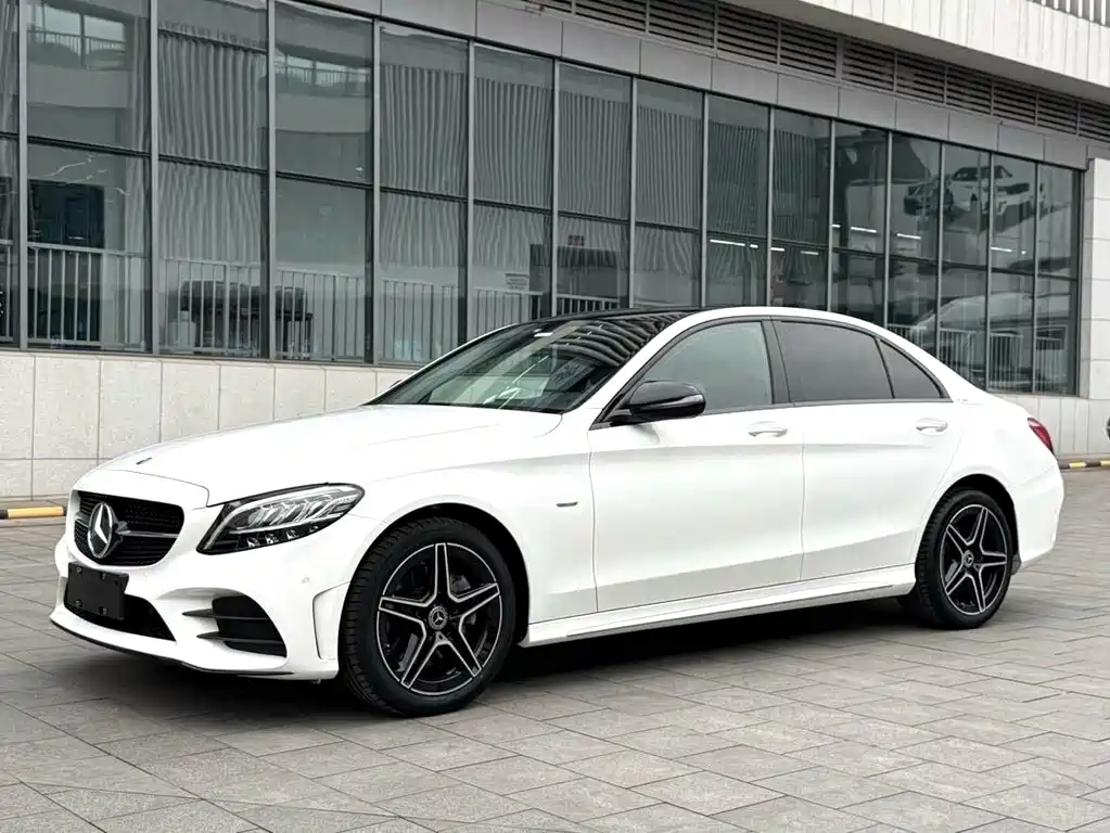 Mercedes-Benz C-Class 2021