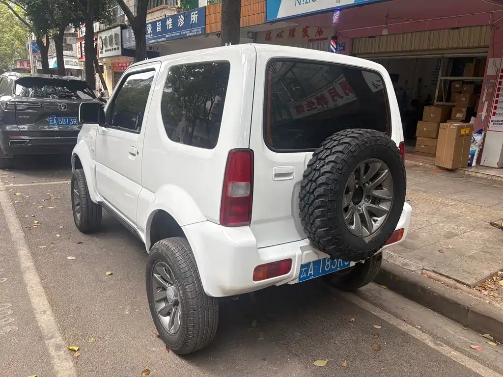 Suzuki Jimny 2018 — фото 3