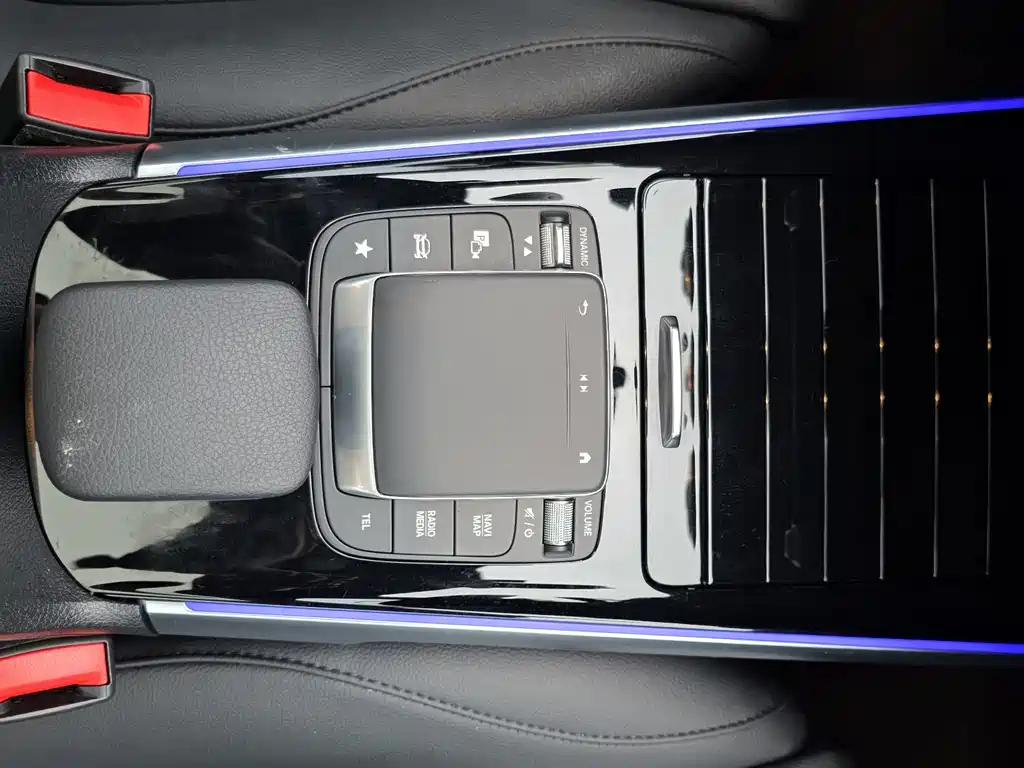 Mercedes-Benz EQB 2023 — фото 14