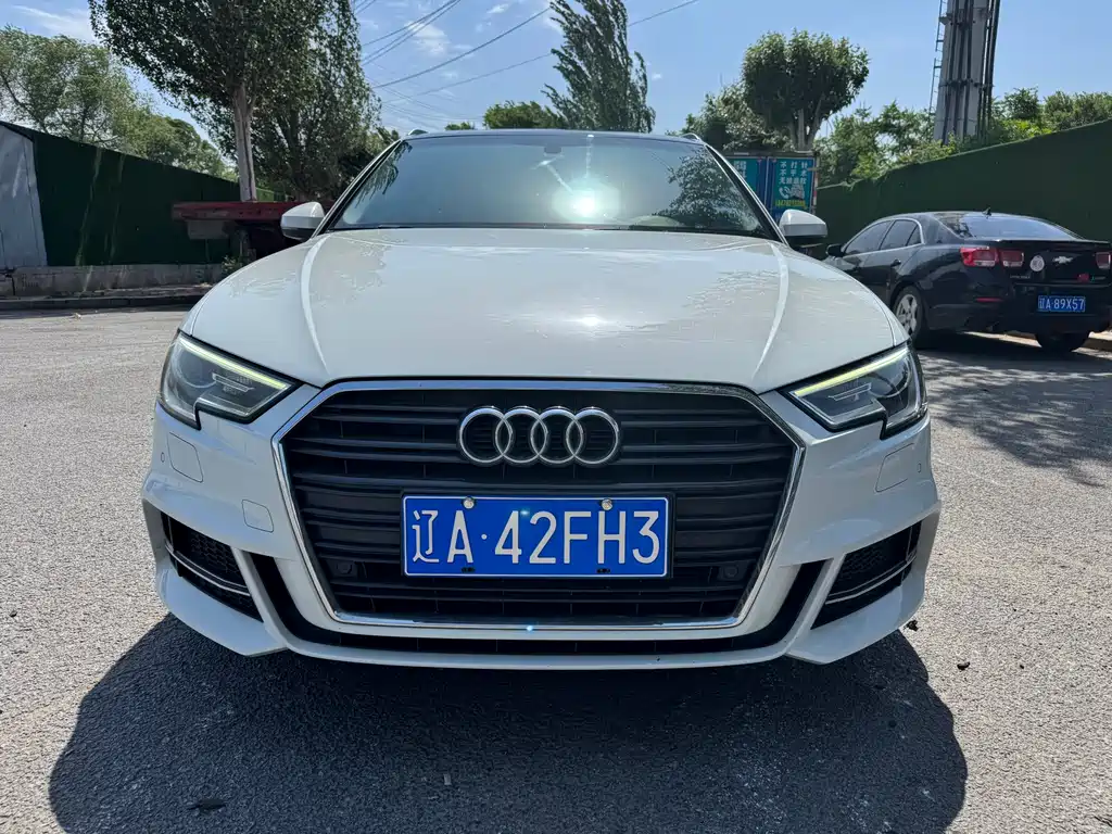 Audi A3 2017 — фото 2