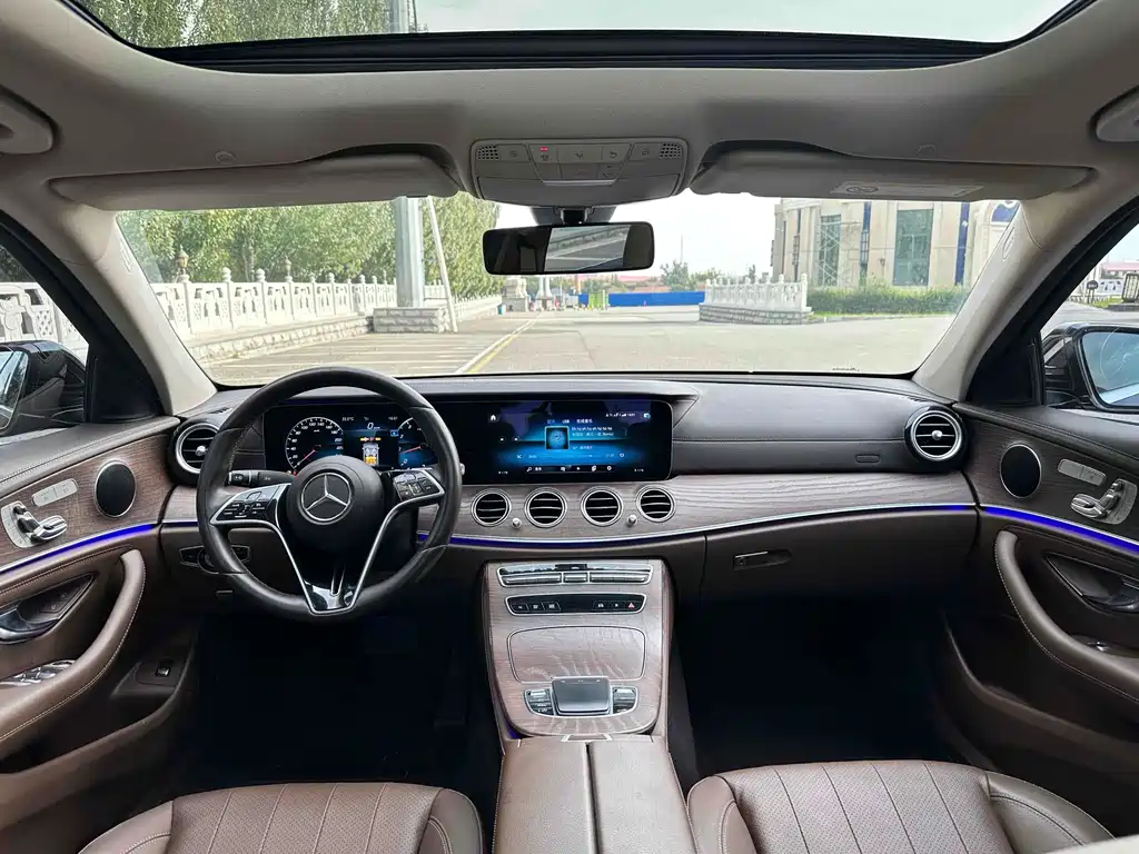 Mercedes-Benz E-Class 2021