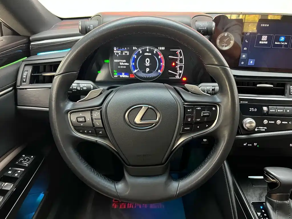 Lexus ES 2023 — фото 14