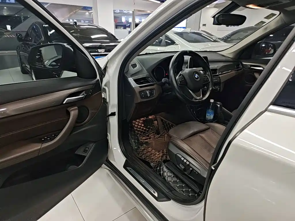 BMW X1 2018 — фото 16