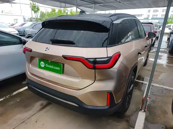 NIO ES6 2021