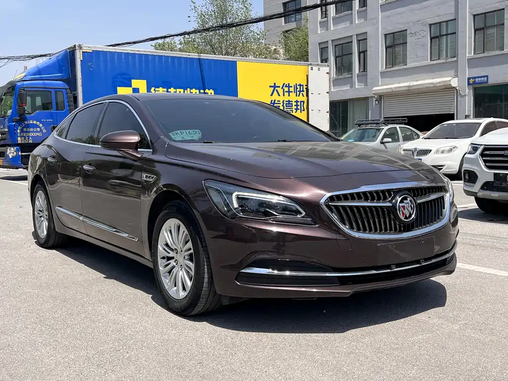 Buick LaCrosse 2018 — фото 3