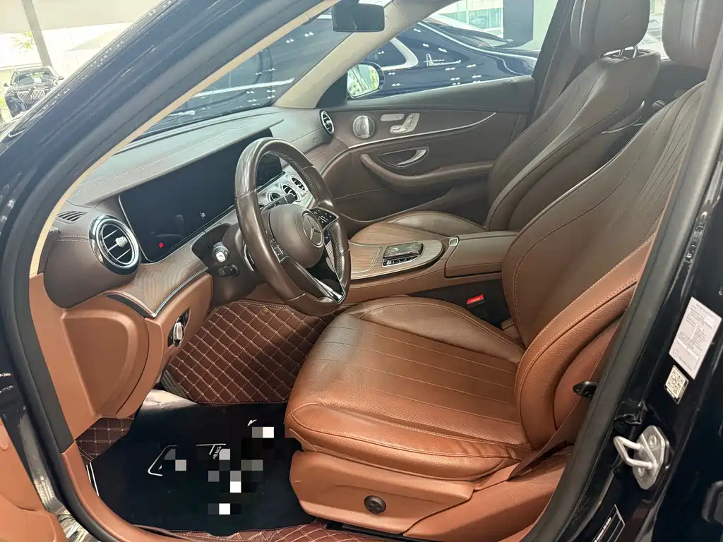 Mercedes-Benz E-Class 2022