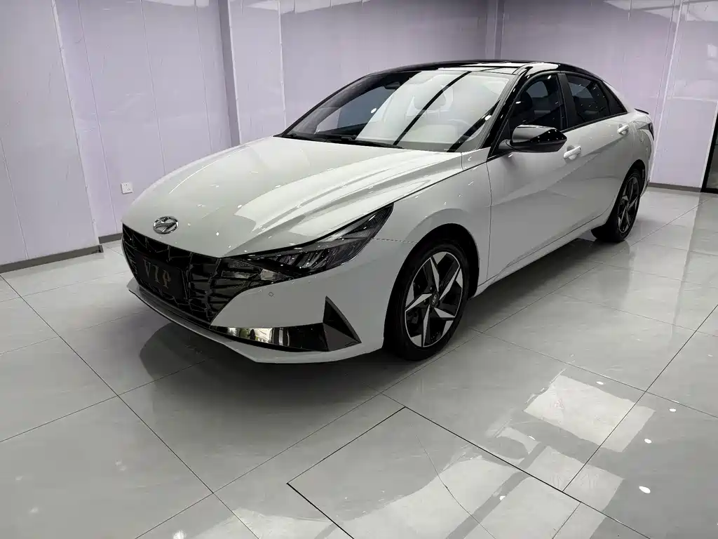 Hyundai Elantra 2021