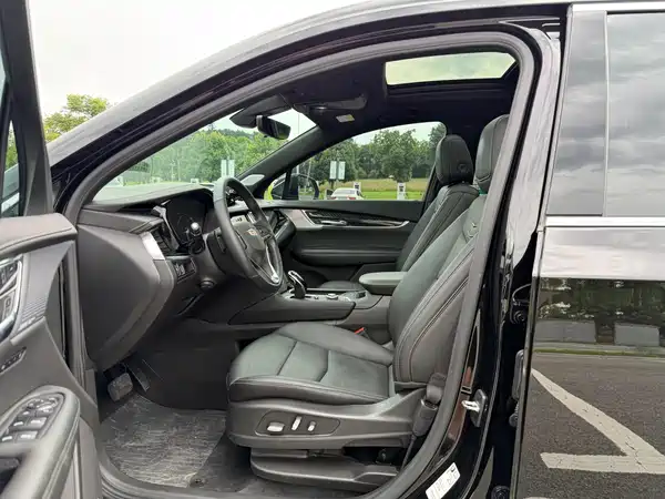 Cadillac XT6 2021
