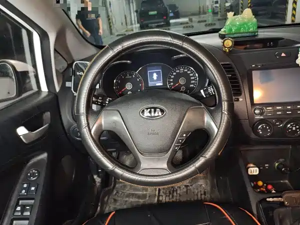 Kia K3 2016