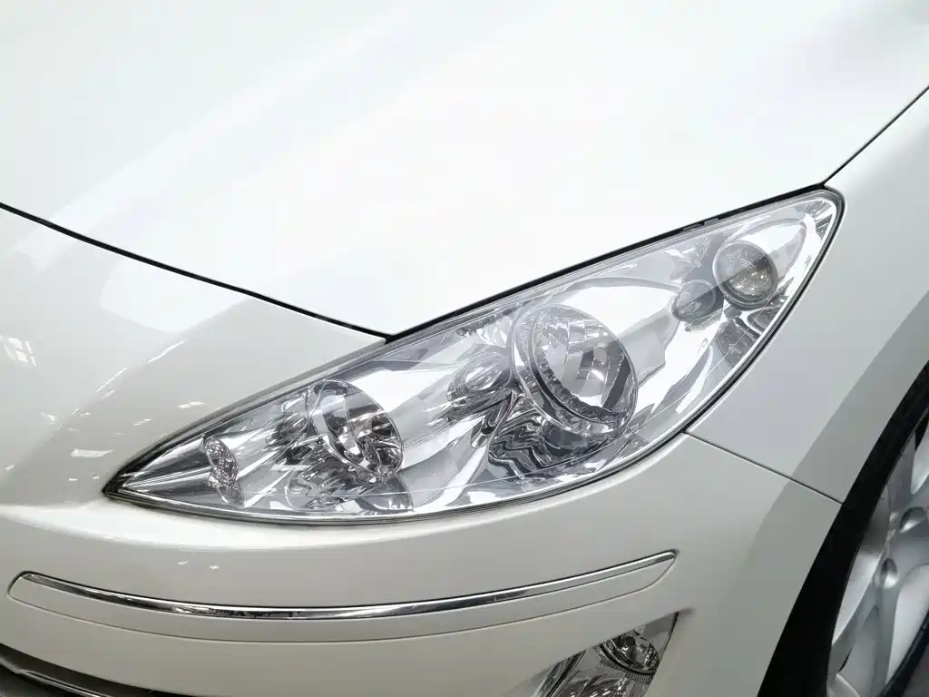 Peugeot 408 2013