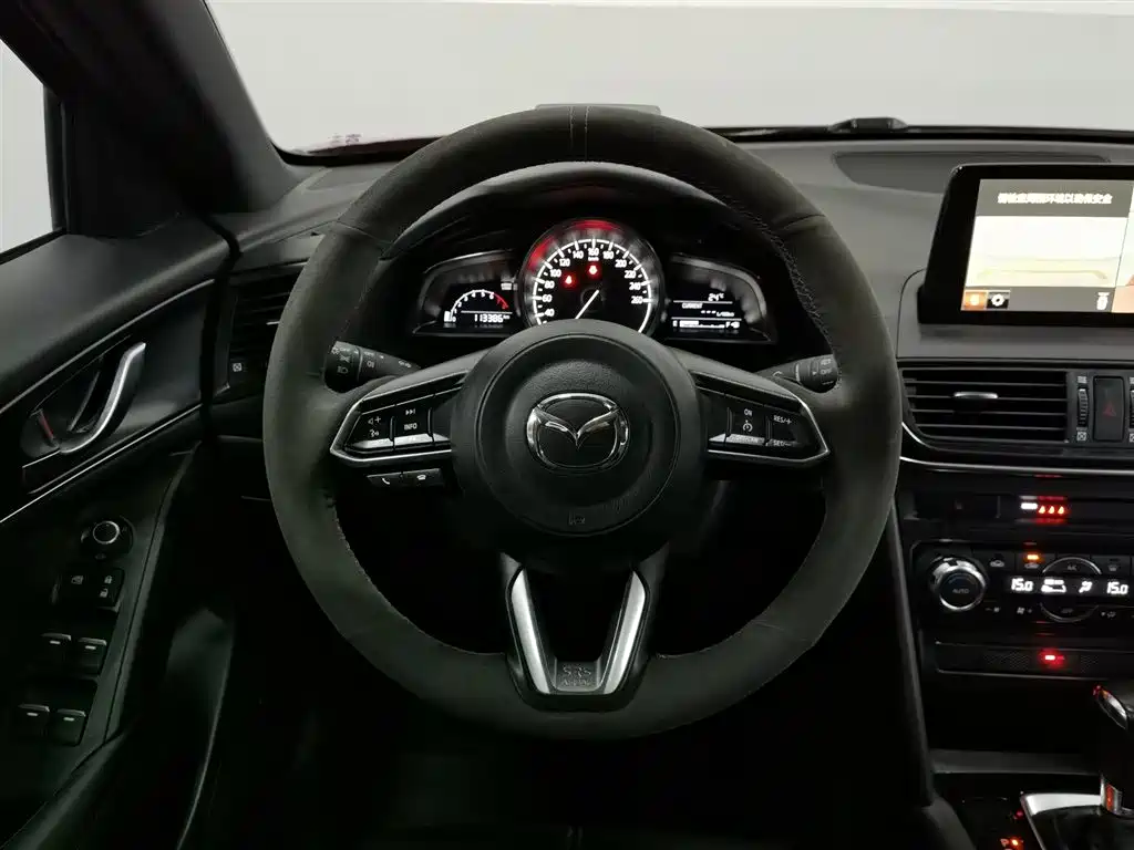 Mazda CX-4 2019 — фото 11