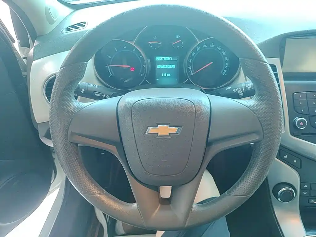 Chevrolet Cruze 2016 — фото 11