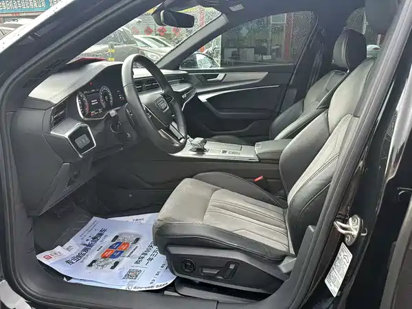 Audi A6L 2022