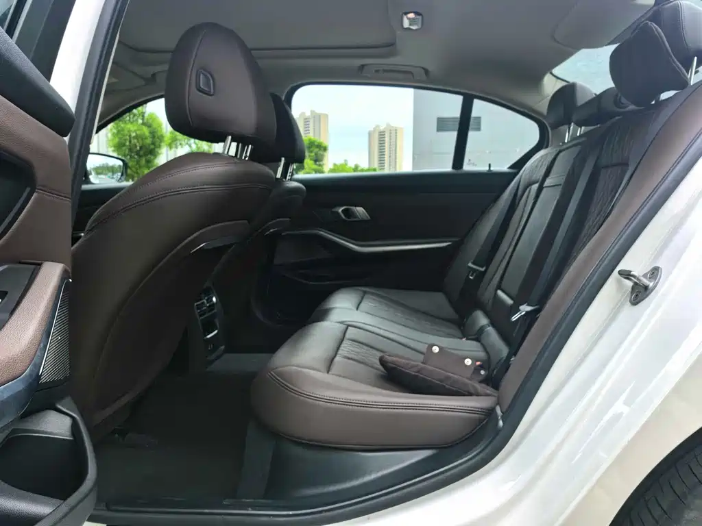 BMW i3 2024 — фото 10