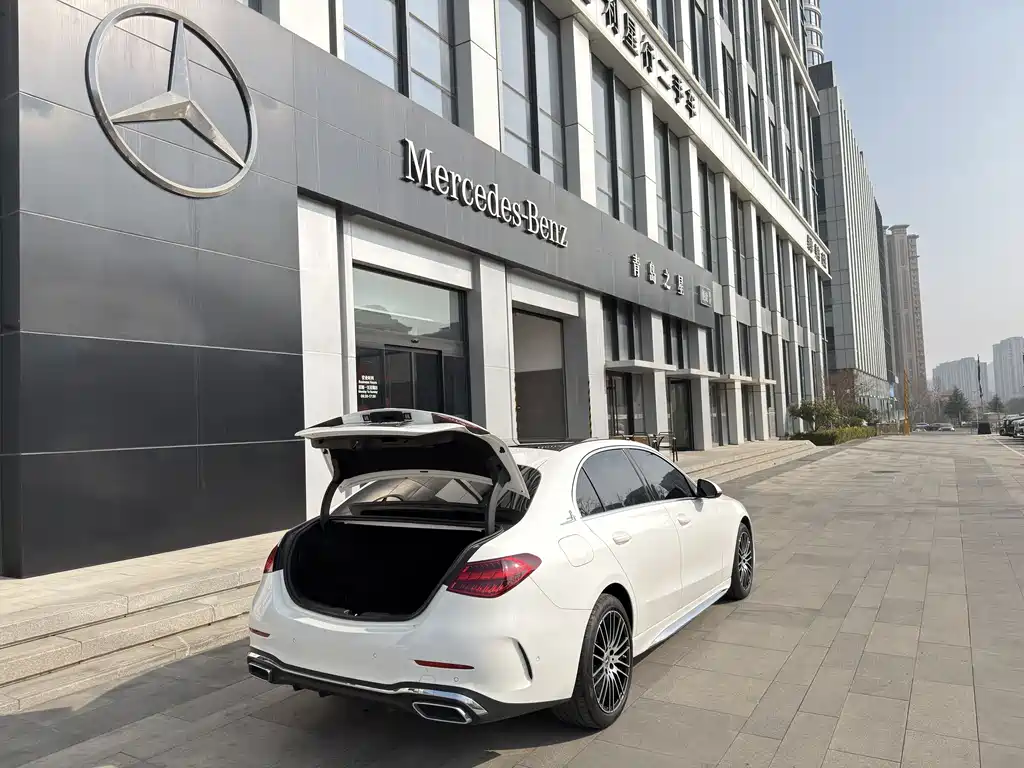 Mercedes-Benz C-Class 2022 — фото 4