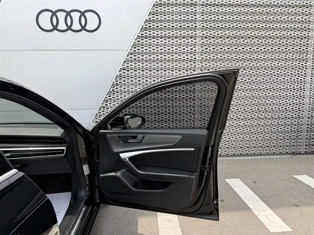 Audi A6L 2020 — фото 15