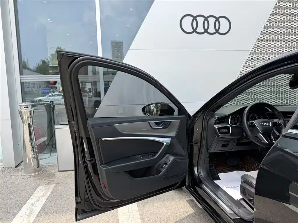 Audi A6L 2020 — фото 12