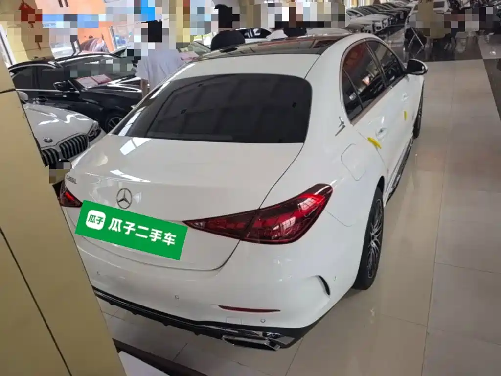 Mercedes-Benz C-Class 2025