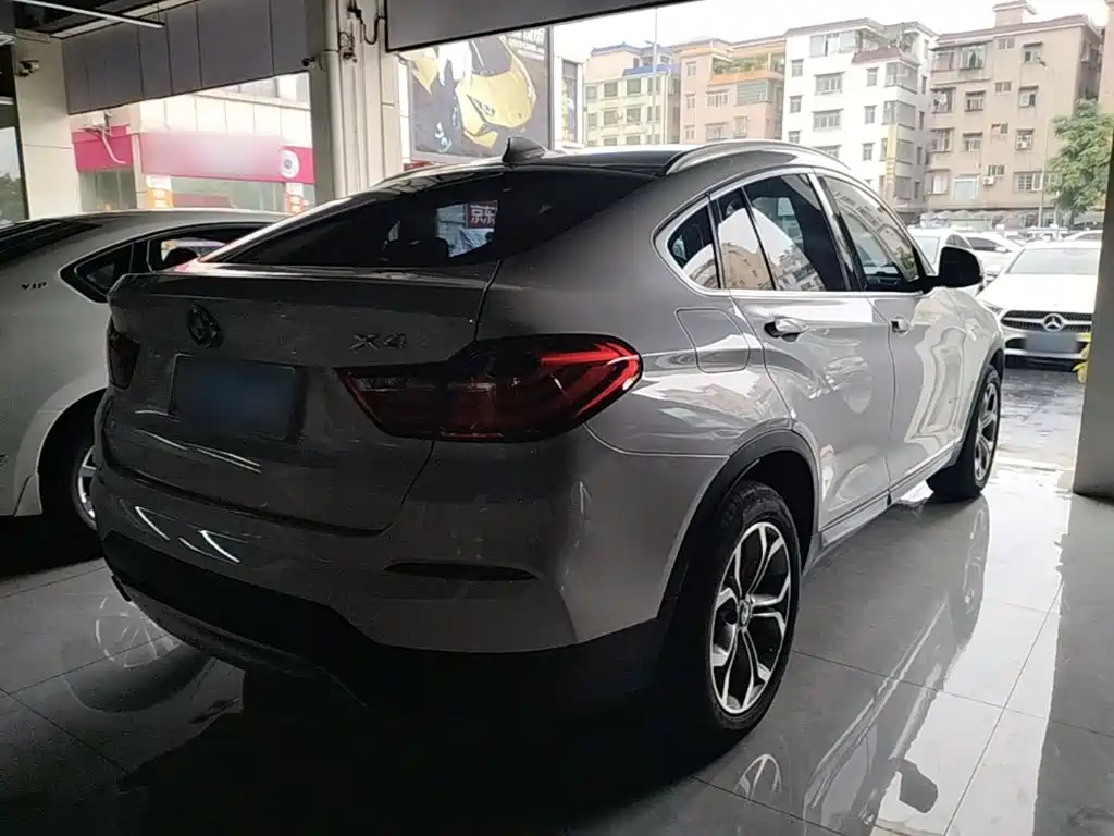 BMW X4 2015 — фото 7