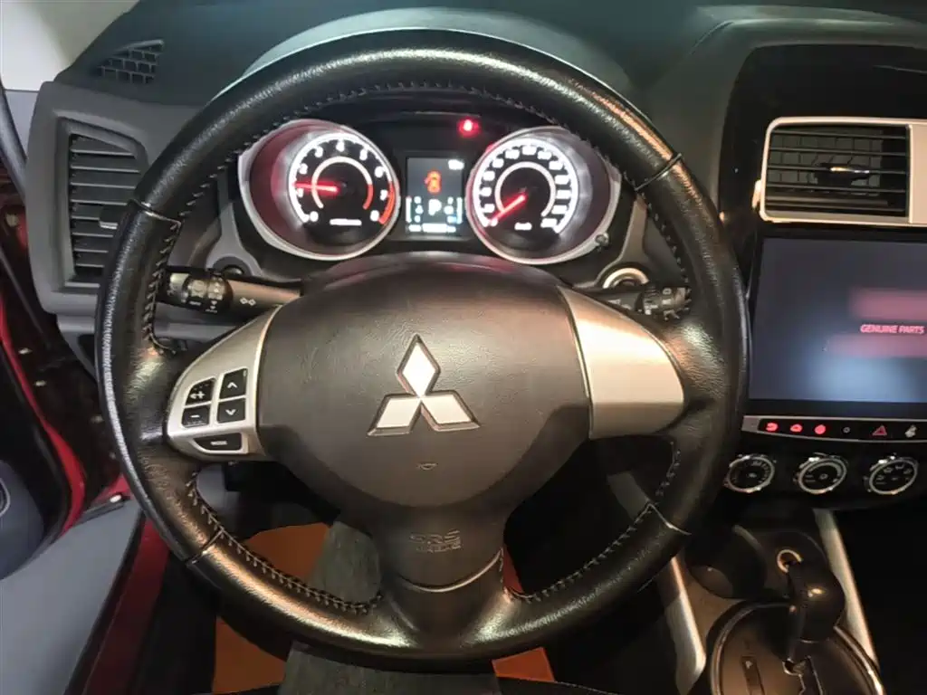Mitsubishi ASX 2017 — фото 11