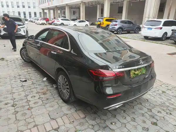 Mercedes-Benz E-Class 2023