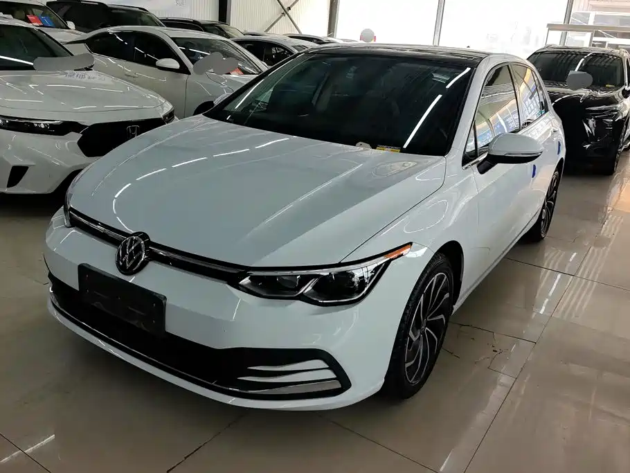 Volkswagen Golf 2021