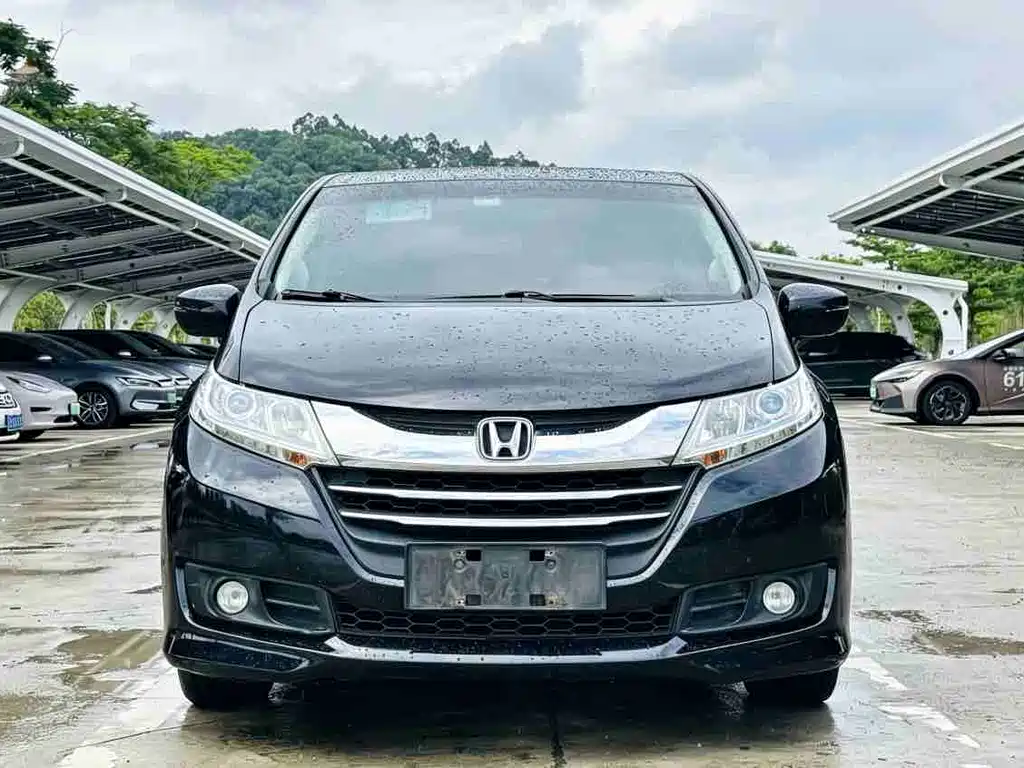Honda Odyssey 2016 — фото 3