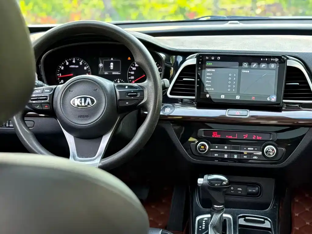 Kia K4 2017 — фото 13