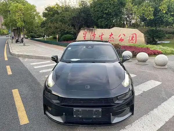 Lynk & Co 03 2019
