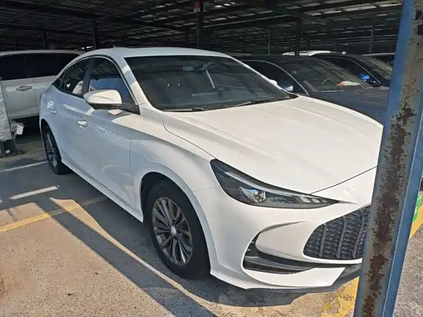 MG MG5 2024