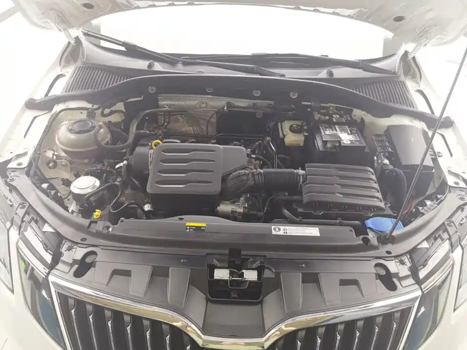 Skoda Octavia 2022 — фото 10