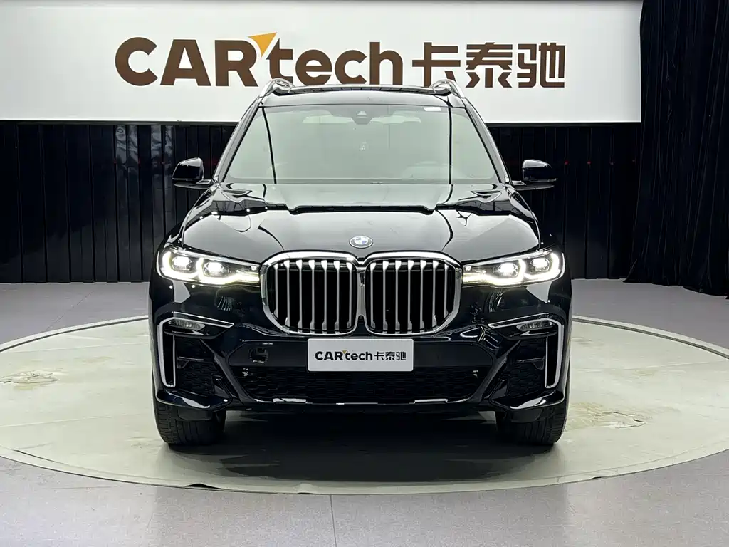 BMW X7 2021