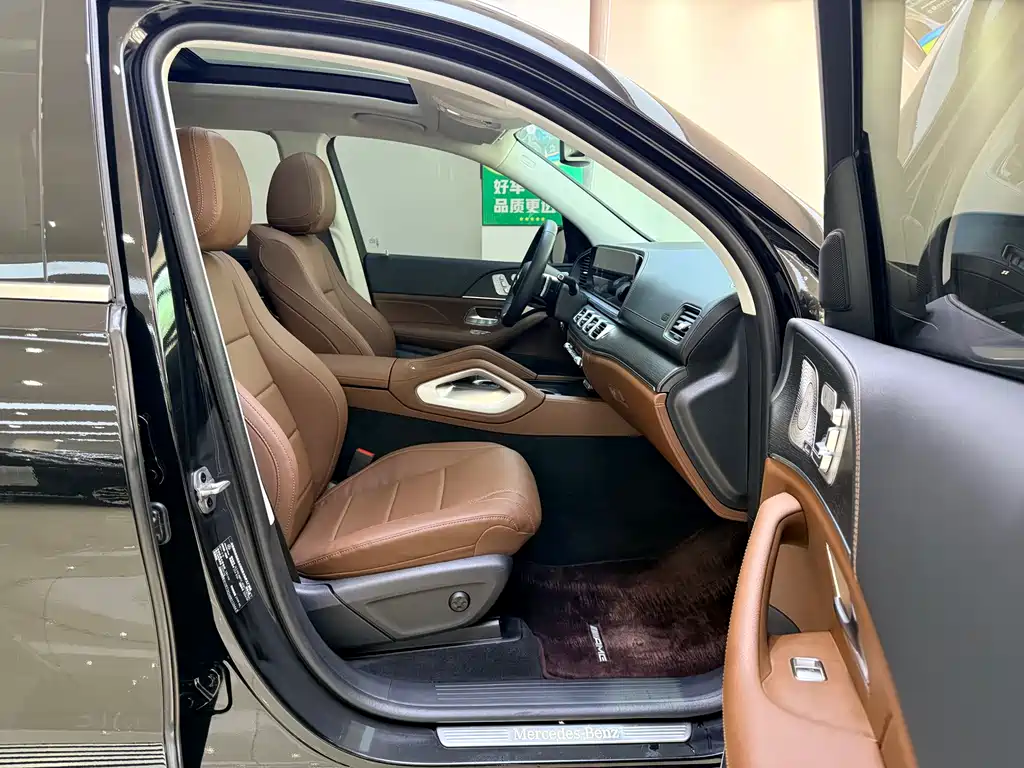 Mercedes-Benz GLS 2025 — фото 10