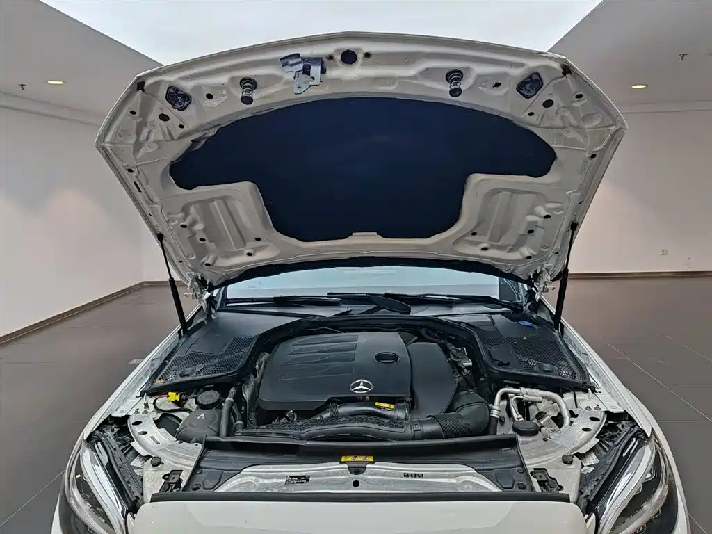 Mercedes-Benz C-Class 2021 — фото 17