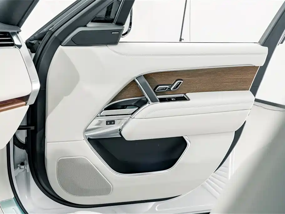 Land Rover Range Rover 2025 — фото 15