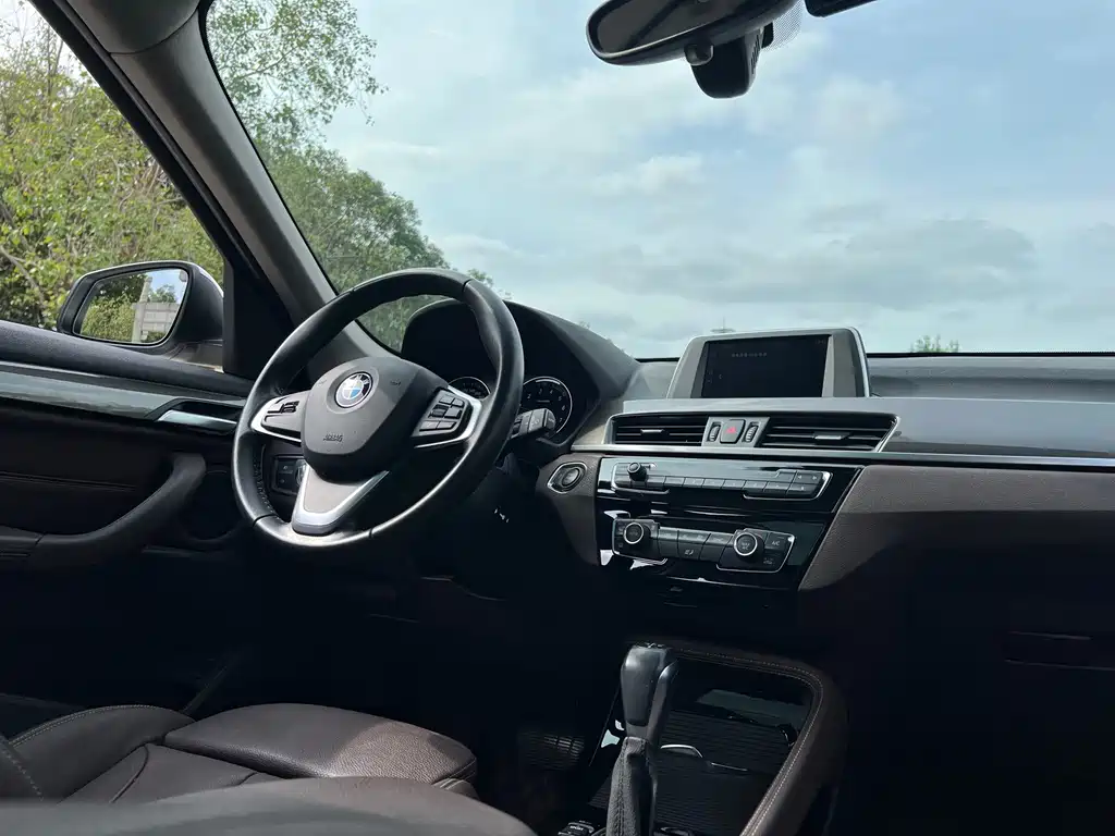 BMW X1 2019 — фото 14