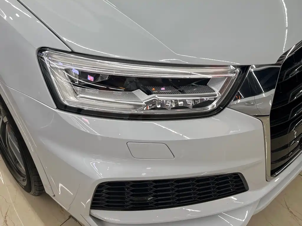 Audi Q3 2018 — фото 10