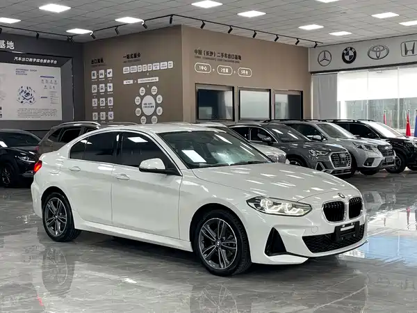 BMW 1 Series 2023