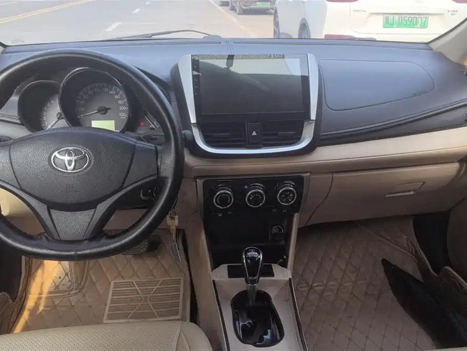 Toyota Vios 2018 — фото 12