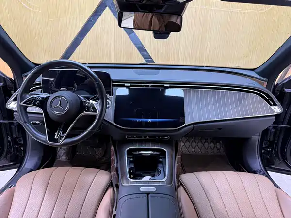 Mercedes-Benz E-Class 2024