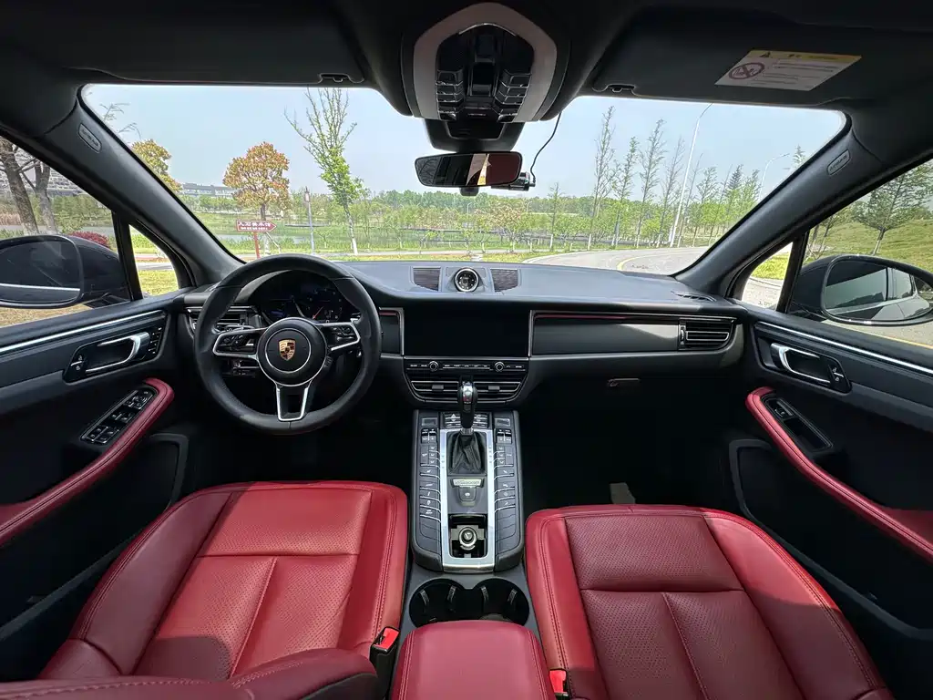Porsche Macan 2021 — фото 19
