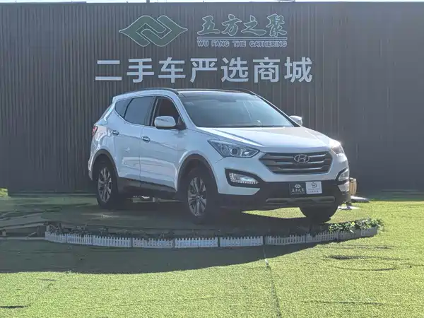 Hyundai Santa Fe 2013