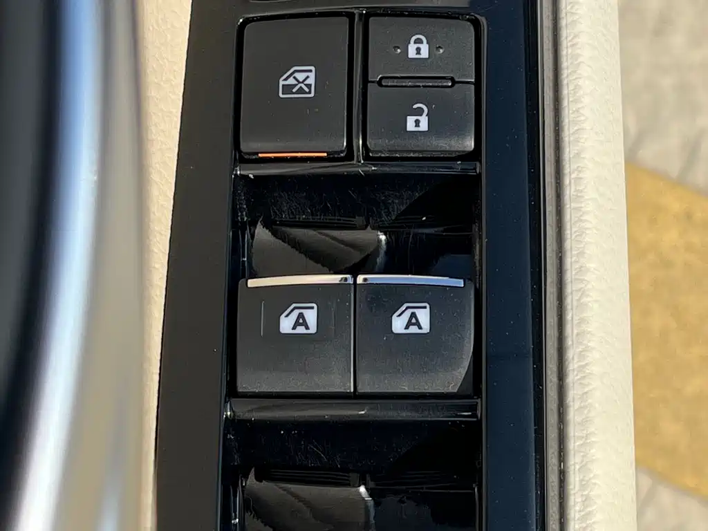 Toyota Camry 2019 — фото 23