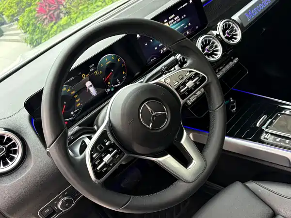 Mercedes-Benz GLB 2022