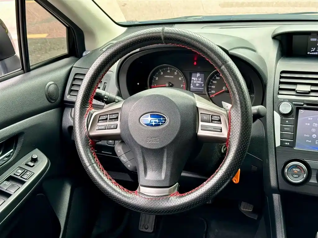 Subaru XV 2015 — фото 4