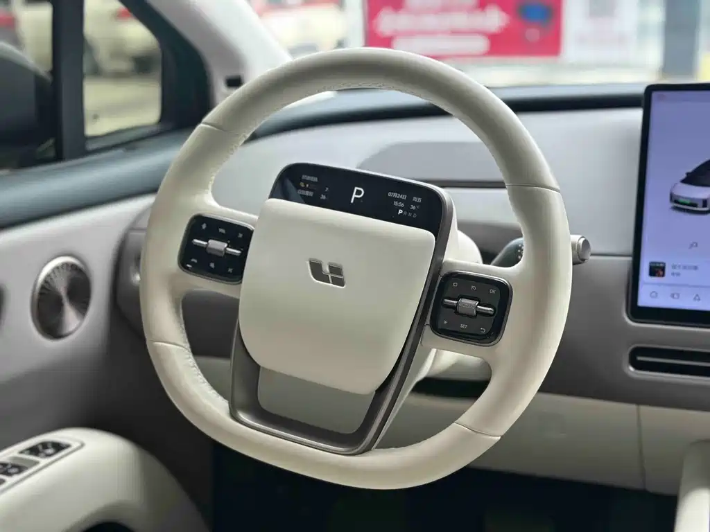 Li Auto i8 2025 — фото 11
