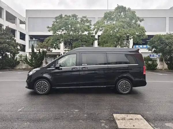 Mercedes-Benz V-Class 2021