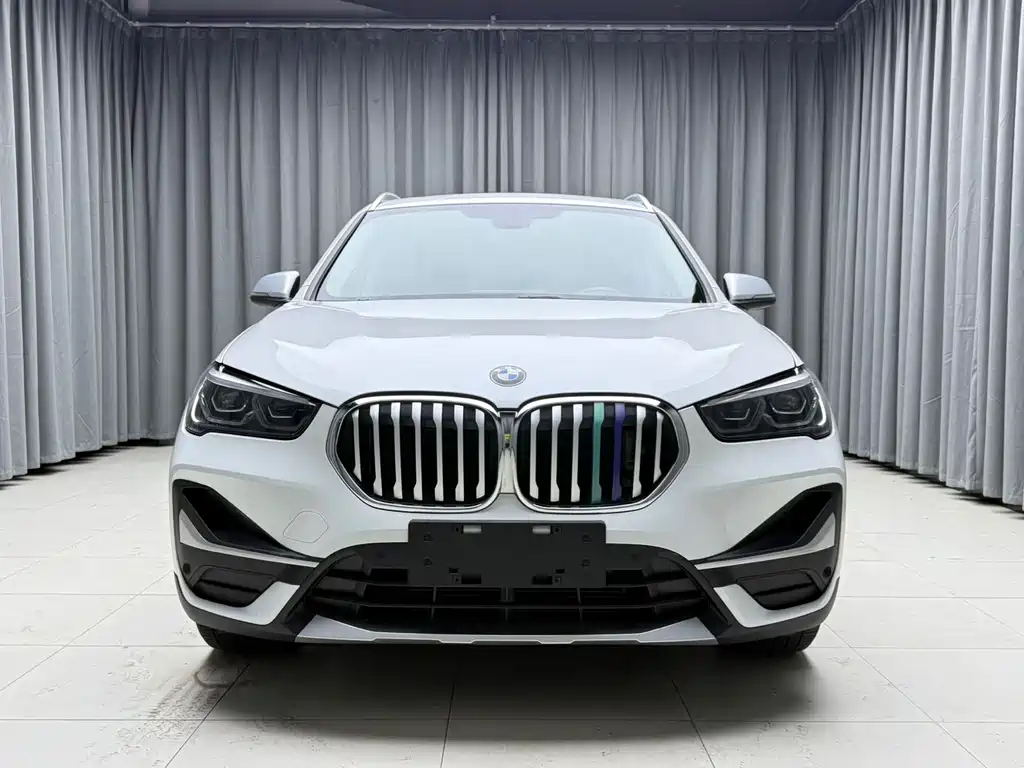 BMW X1 2022 — фото 2