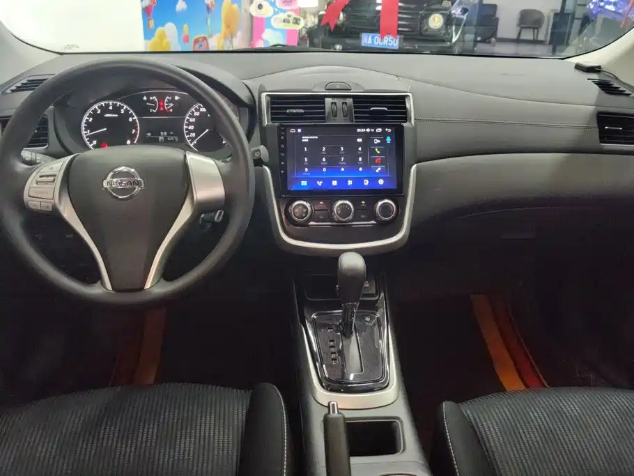 Nissan Tiida 2019 — фото 12