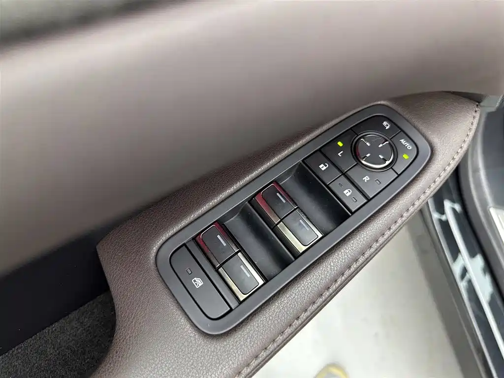 Lexus RX New Energy 2023 — фото 23